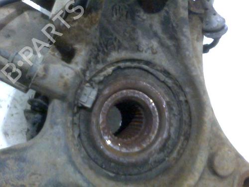 Left front steering knuckle PEUGEOT 407 (6D_) 1.6 HDi 110 (6D9HZC, 6D9HYC) | BP26082339M25 