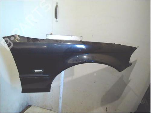 Used Right front fenders Right front fenders 37071111 37071111