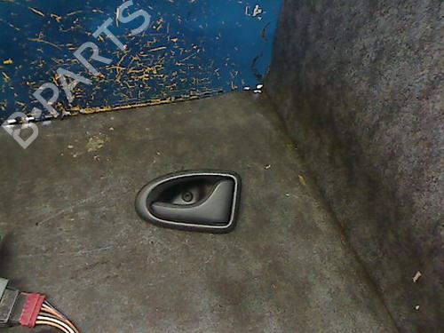 Used Front right interior door handle RENAULT MEGANE I (BA0/1_) 1.9 dT (B/SA0K, B/SA0Y) (90 hp) 26057639