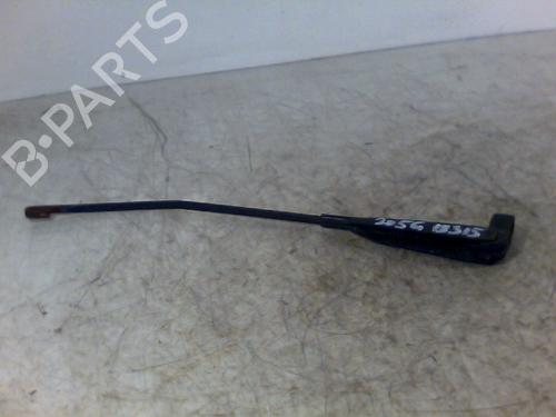 Used Front windshield wiper arm PEUGEOT 205 II (20A/C) 1.1 (60 hp) 26061745