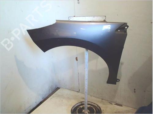 Used Left front fenders Left front fenders 37071110 37071110