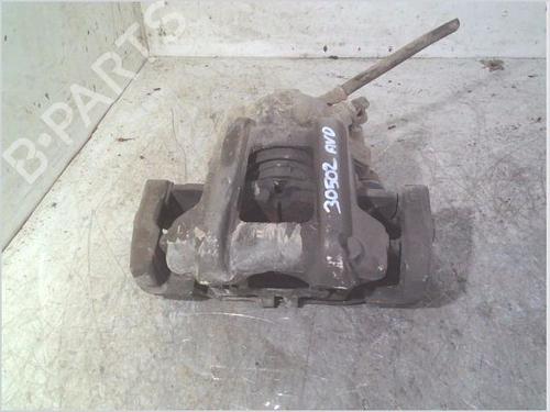 Used Right front brake caliper BMW 1 (F21) 118 d (143 hp) 30126884
