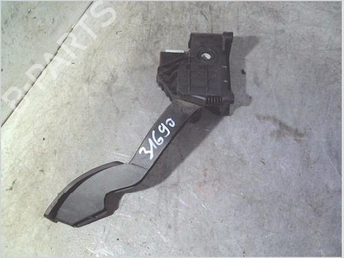 Used Pedal Pedal FIAT GRANDE PUNTO (199_) 1.4 (199AXB11, 199AXB1A, 199BXB1A, 199AXL1A) (77 hp) 40610426 40610426