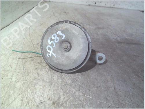 Used Horn TOYOTA YARIS (_P9_) 1.4 D-4D (NLP90_, NLP90R) (90 hp) 29890561