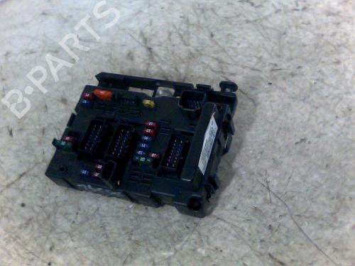 Used Fuse box CITROËN XSARA (N1) 1.6 16V (109 hp) 26070653