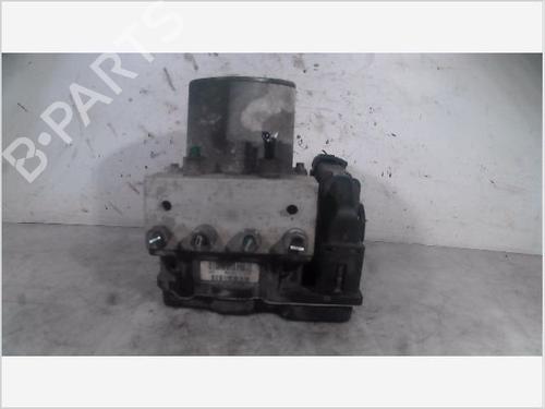 Used ABS pump RENAULT SCÉNIC II (JM0/1_) 1.5 dCi (JM1E, JM16) (106 hp) 26098952