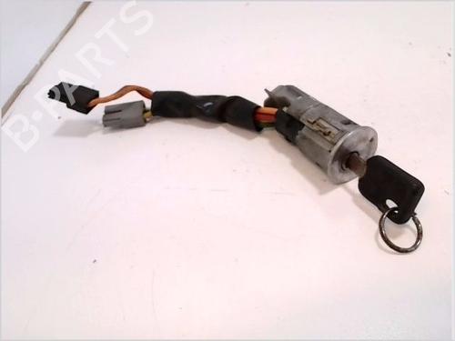 Used Ignition barrel RENAULT CLIO I (B/C57_, 5/357_) 1.9 D (B/C/S576, B/C/S57L) (64 hp) 26116991