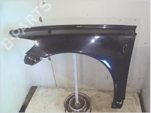 Used Left front fenders VOLVO V50 (545) 2.0 D (136 hp) 28972484