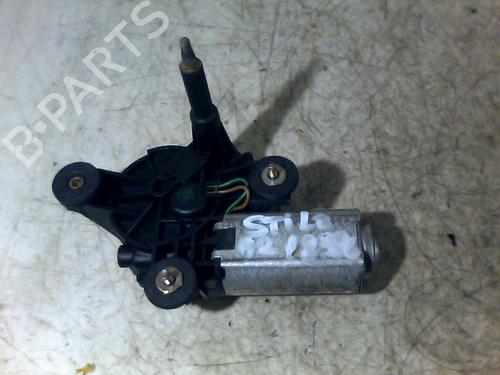 Used Rear wiper motor FIAT STILO (192_) 1.8 16V (192AXC1A, 192BXC1A) (133 hp) 26086032