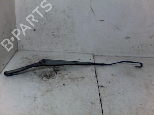 Used Front windshield wiper arm PEUGEOT 406 Coupe (8C) 2.0 16V (132 hp) 26087567
