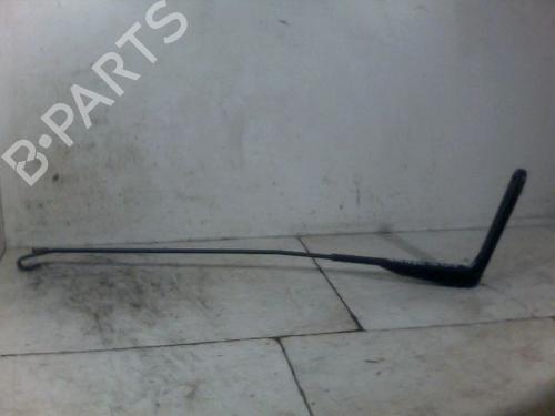 Used Front windshield wiper arm OPEL VIVARO A Van (X83) 1.9 DI (F7) (80 hp) 26079864
