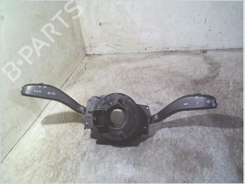 Used Steering column stalk VW POLO (9N_, 9A_) 1.4 TDI (70 hp) 27370547