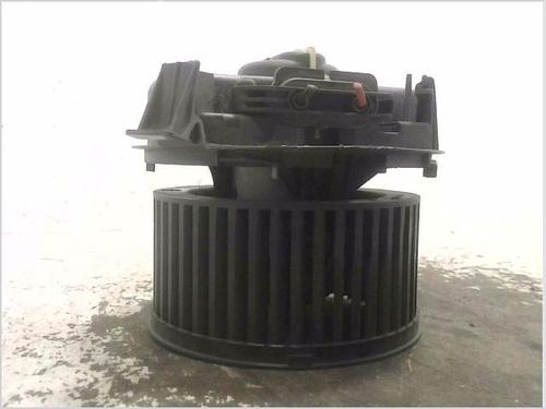 Used Heater blower motor Heater blower motor RENAULT CLIO III (BR0/1, CR0/1) 1.5 dCi (C/BR0G, C/BR1G) (68 hp) 40432979 40432979