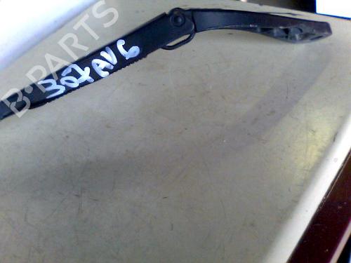 Used Front windshield wiper arm PEUGEOT 307 (3A/C) 1.6 HDi (90 hp) 26106067