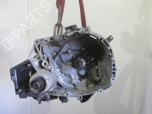 Used Gearbox RENAULT CLIO II Hatchback Van (SB0/1/2_) 1.5 dCi (SB07) (65 hp) 26069326