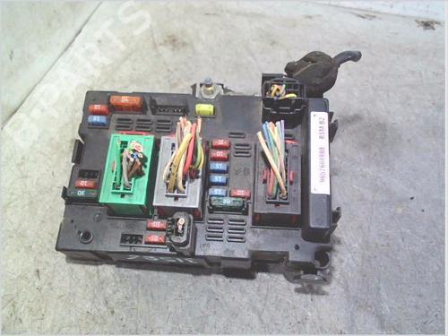 Scatola fusibili Scatola fusibili PEUGEOT 206 Hatchback (2A/C) 1.4 i (75 hp) 36222216 36222216