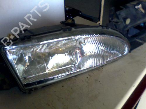 Used Right headlight FORD MONDEO I (GBP) 1.8 TD (88 hp) 26059822