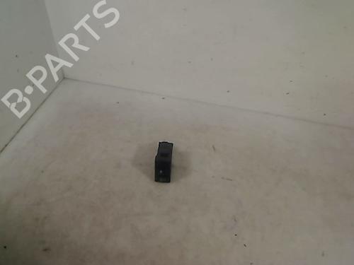 Used Headlight switch PEUGEOT 208 I (CA_, CC_) 1.2 VTI 82 (82 hp) 26081352