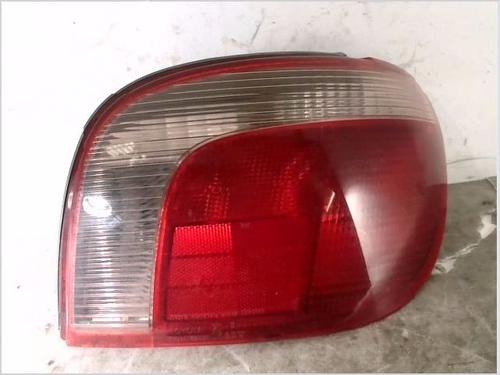 Used Right taillight TOYOTA YARIS (_P1_) 1.0 (SCP10_, SCP10R) (68 hp) 26105716