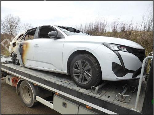 Used Front bumper reinforcement PEUGEOT 308 SW III (FC_, FJ_, FR_, F4_, FN_) PureTech 130 (FRHNSL, FRHNST) (131 hp) 28324983