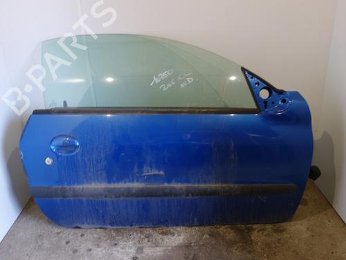 Used Right front door PEUGEOT 206 CC (2D) 1.6 16V (2DNFUF, 2DNFUR) (109 hp) 26062020