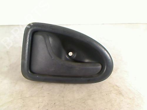 Venstre fortil invendig håndtag RENAULT CLIO II Hatchback Van (SB0/1/2_) 1.5 dCi (SB07) (65 hp) 26061874