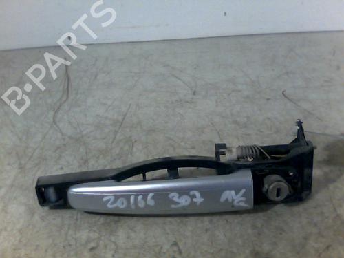 Used Front left exterior door handle PEUGEOT 307 (3A/C) 2.0 HDi 90 (90 hp) 26083729