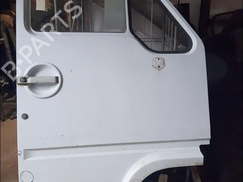 Used Right front door RENAULT MASTER I Platform/Chassis (P__) 28-35 2.5 D (71 hp) 30515363