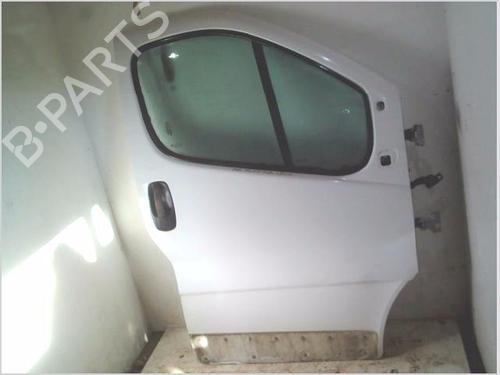 Used Right front door RENAULT TRAFIC II Van (FL) 2.0 dCi 90 (FL0H, FL00, FL01, FL0M, FL0P, FL0S) (90 hp) 31756482