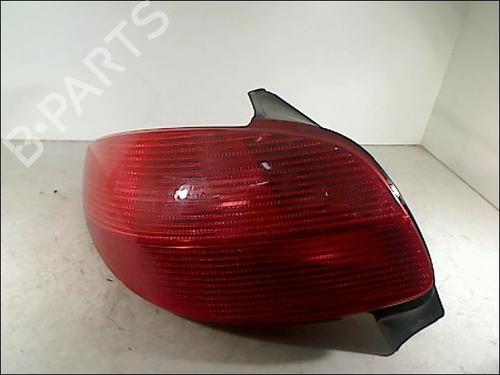 Venstre baglygte PEUGEOT 206 Hatchback (2A/C) 1.9 D (69 hp) 26070960