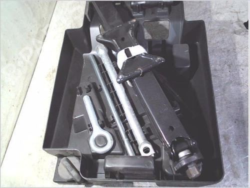 Used Jack Kit Jack Kit PEUGEOT BOXER Van 2.2 BlueHDi 140 (140 hp) 34720576 34720576