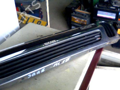 Used Grille SAAB 900 I Combi Coupe 2.0 Turbo-16 (160 hp) 29066444