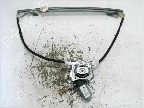 Fensterheber rechts vorne für RENAULT SCÉNIC I MPV (JA0/1_, FA0_) 1.6 (JA00, JA16, JA15, JA19, JA1V, JA2B, JA2C, JA0B,... (107 hp) 31713550