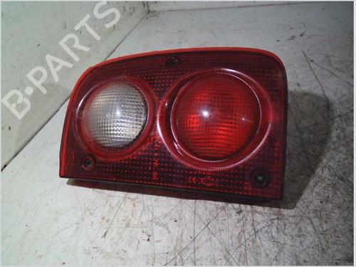 Used Right taillight LAND ROVER FREELANDER I (L314) 2.0 DI 4x4 (98 hp) 26111758
