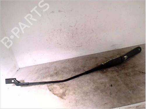 Used Front windshield wiper arm FORD FIESTA VI (CB1, CCN) 1.25 (82 hp) 26104770