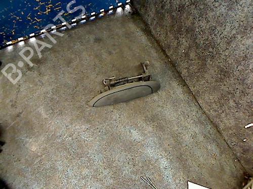 Used Front left exterior door handle RENAULT MEGANE I (BA0/1_) 1.9 dTi (BA08, BA0N) (98 hp) 27572753