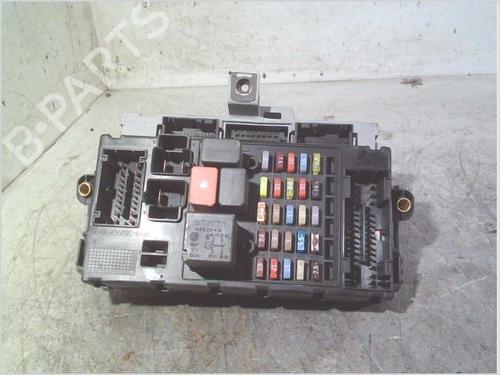 Used Fuse box IVECO DAILY IV Platform/Chassis 35C15 (146 hp) 32166879