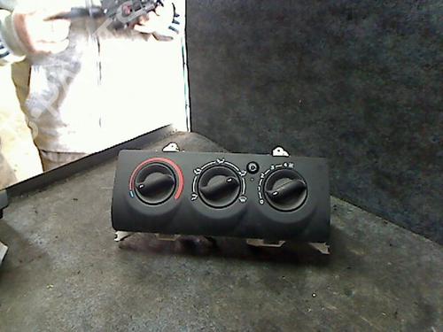 Used Climate control RENAULT CLIO II (BB_, CB_) 1.2 (BB0A, BB0F, BB10, BB1K, BB28, BB2D, BB2H, CB0A,... (58 hp) 26060879
