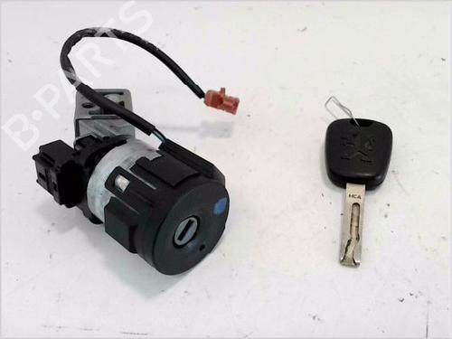 Used Ignition barrel PEUGEOT 308 SW I (4E_, 4H_) 1.6 HDi (109 hp) 28325055