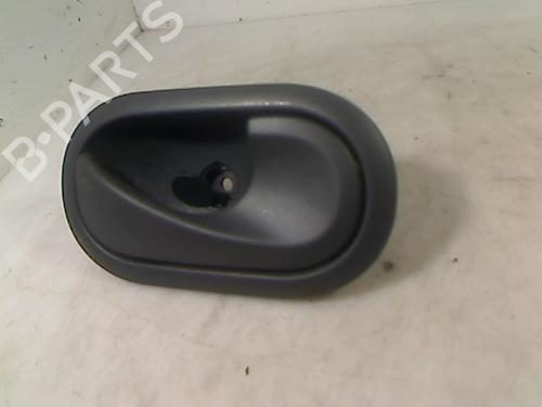 Used Front right interior door handle RENAULT CLIO III (BR0/1, CR0/1) 1.5 dCi (BR17, CR17) (86 hp) 26088409