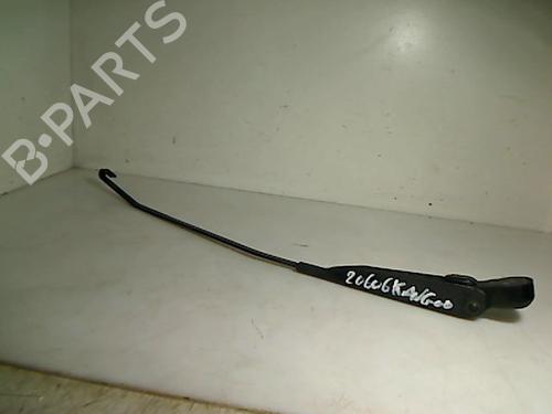 Used Front windshield wiper arm RENAULT KANGOO Express (FC0/1_) 1.5 dCi (FC1R) (57 hp) 26071824