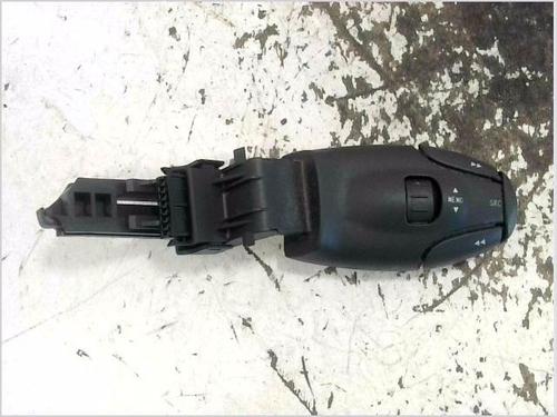 Kombi Kontakt / Stilkkontakt Kombi Kontakt / Stilkkontakt PEUGEOT 206+ (2L_, 2M_) 1.4 i (2LKFWA, 2MKFWA) (75 hp) 36934974 36934974