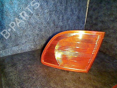 Blinker vorne links für Blinker vorne links MERCEDES-BENZ VITO Van (W638) 113 2.0 (638.014, 638.094) (129 hp) 34409630 34409630