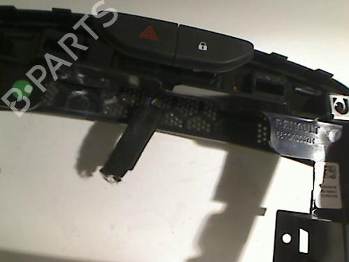 Bouton de warning RENAULT CLIO IV (BH_) 1.5 dCi 75 (75 hp) 28535246