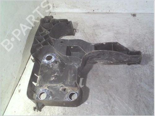 Left headlight support RENAULT MEGANE II Estate (KM0/1_) 1.5 dCi (KM1F) | BP29902563C157 