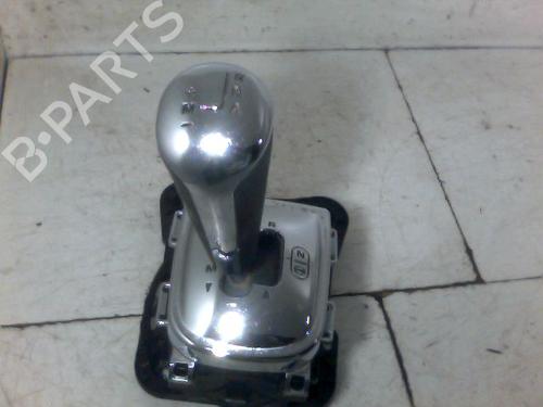 Used Shift knob PEUGEOT 208 I (CA_, CC_) 1.6 HDi (92 hp) 26081458