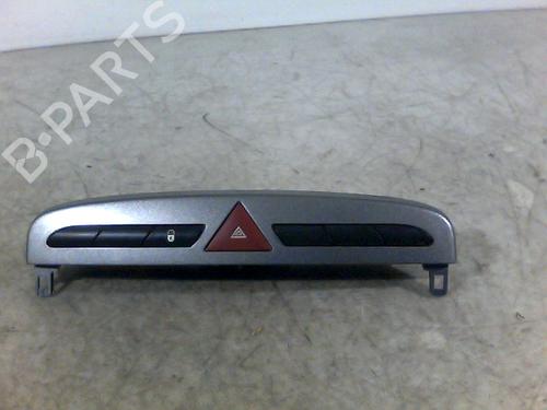 Used Warning switch PEUGEOT 308 I (4A_, 4C_) 1.6 HDi (90 hp) 26071008
