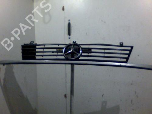 Used Grille MERCEDES-BENZ VITO Van (W638) 110 D 2.3 (638.074, 638.078) (98 hp) 26090586