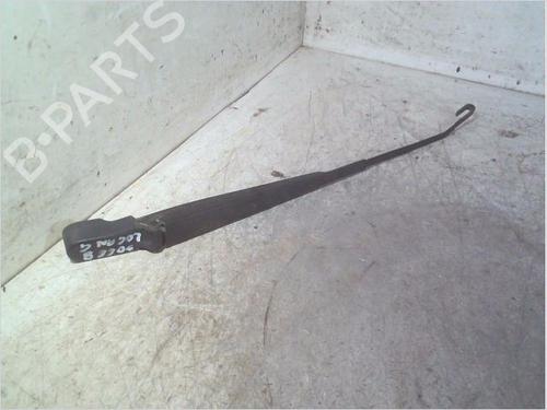 Used Front windshield wiper arm DACIA LOGAN MCV (KS_) 1.5 dCi (KS0W) (86 hp) 32683418