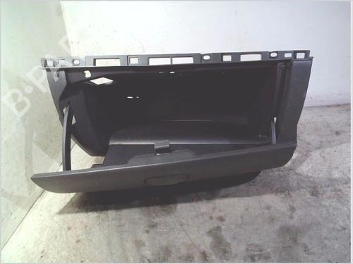 Used Glove box Glove box RENAULT CLIO III (BR0/1, CR0/1) 1.2 16V (BR0P, CR0P) (101 hp) 33337474 33337474